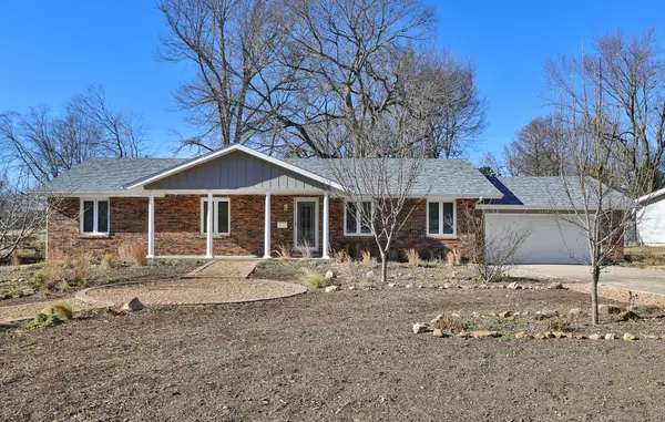 2669 S Catalina Avenue, Springfield, MO 65804