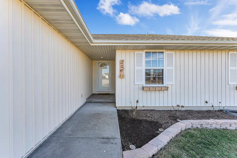 207 N Christopher Lane, Clever, MO 65631 - Image #2