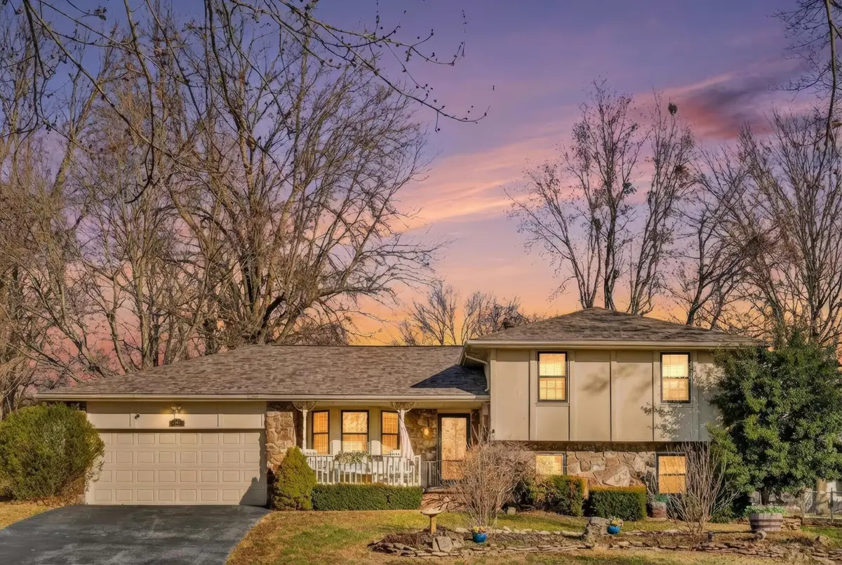 2047 W Blakey Street, Springfield, MO 65810 - Image #1