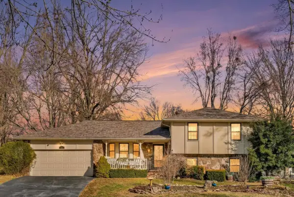 2047 W Blakey Street, Springfield, MO 65810