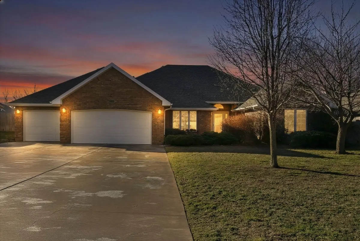 3245 S Ridgewood Court, Springfield, MO 65804 - Image #1