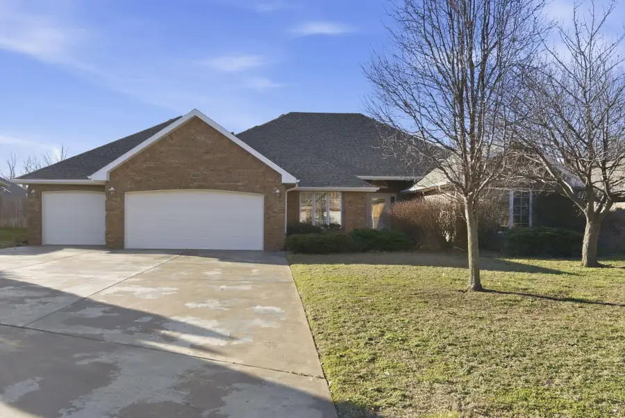 3245 S Ridgewood Court, Springfield, MO 65804 - Image #2