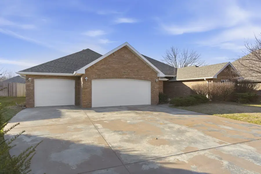 3245 S Ridgewood Court, Springfield, MO 65804 - Image #3