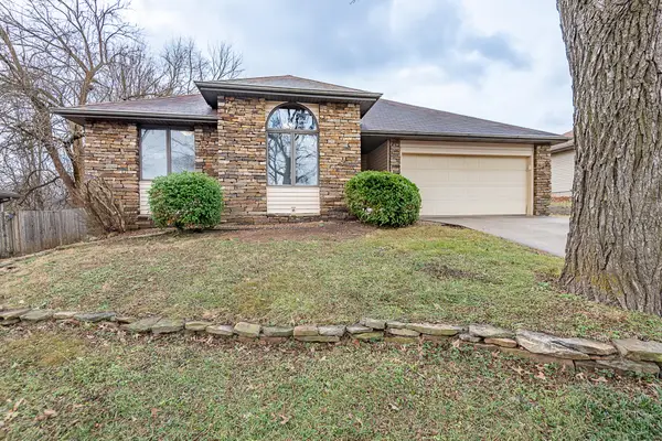 2596 W Buena Vista Street, Springfield, MO 65810