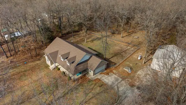 17152 Lawrence 2109, Mt Vernon, MO 65712