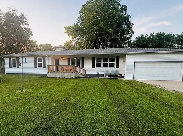 1617 S Monroe Avenue, Joplin, MO 64801