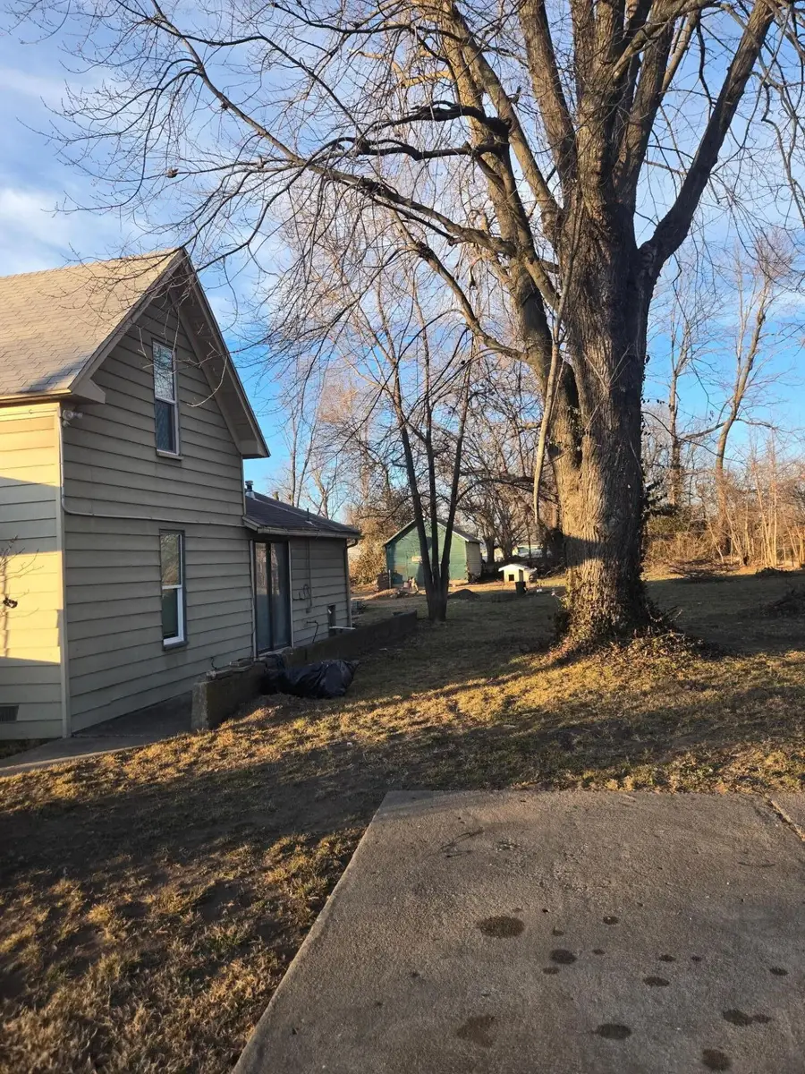 2423 W Olive Street, Springfield, MO 65802 - Image #2