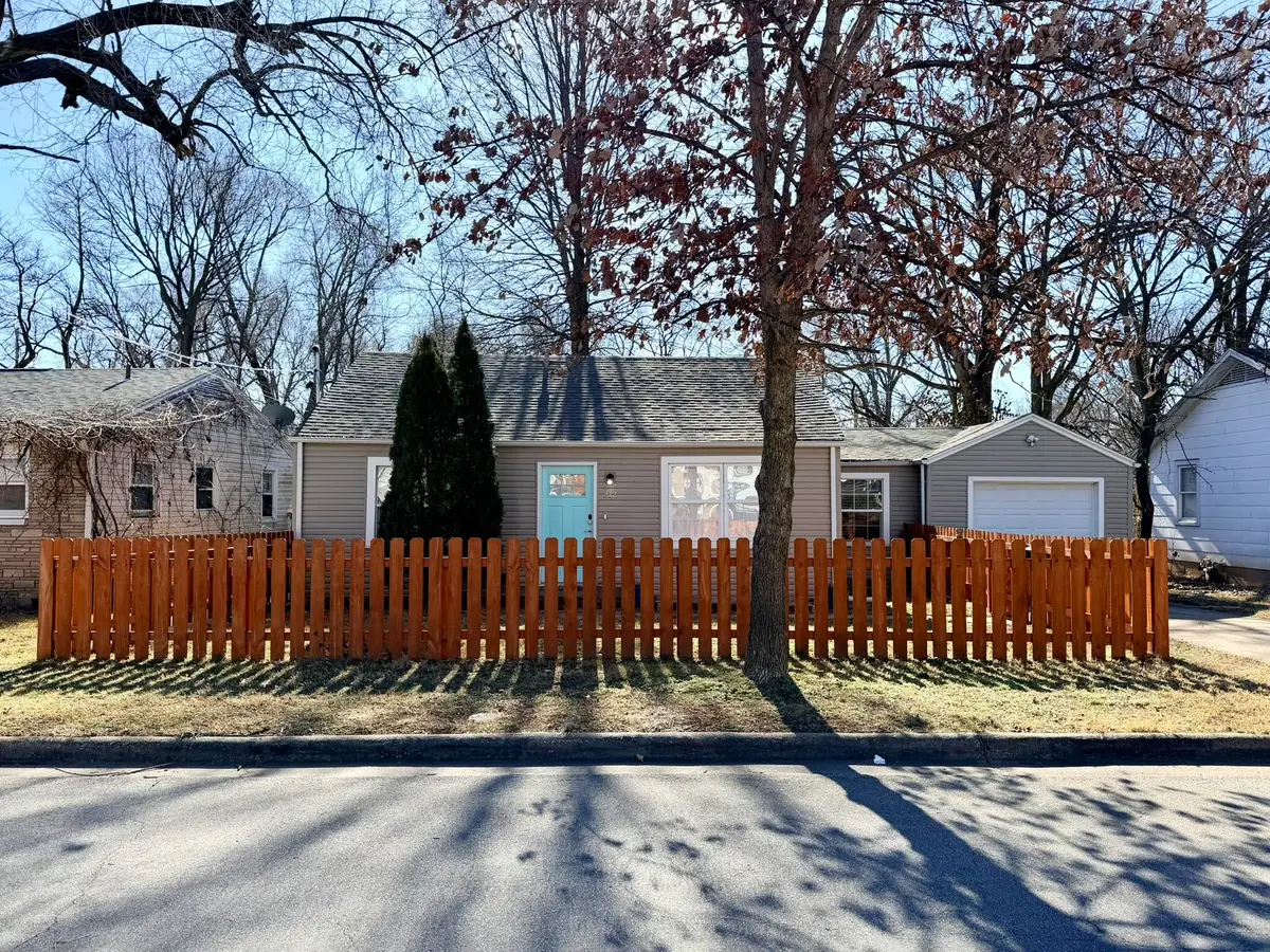 312 E Whiteside Street, Springfield, MO 65807 - Image #1