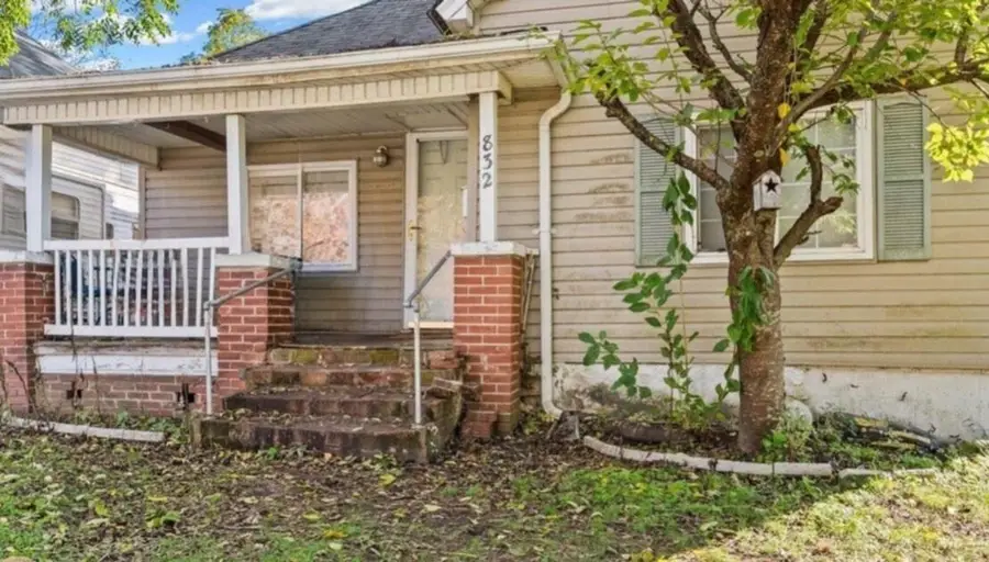 832 W Calhoun Street, Springfield, MO 65802 - Image #2