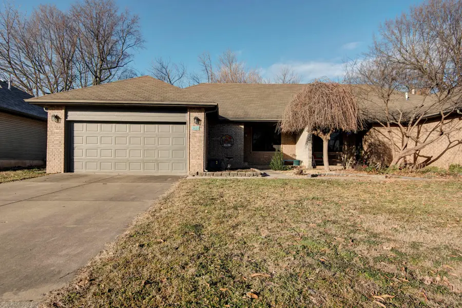 3455 S Doris Avenue S, Springfield, MO 65807 - Image #2