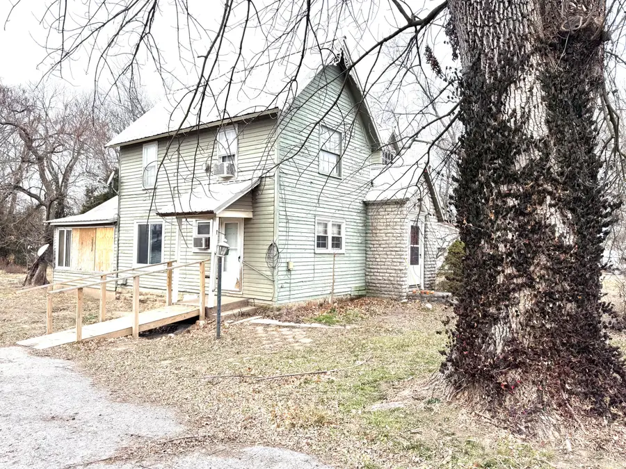 1006 Pine Street, Golden City, MO 64748 - Image #2
