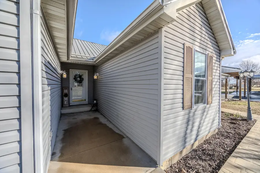 2119 E 495th Road, Mooney, MO 65663 - Image #3