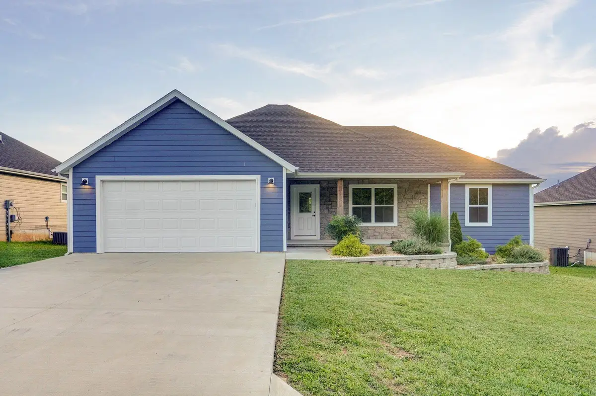 753 S Elm Street, Marshfield, MO 65706 - Image #1