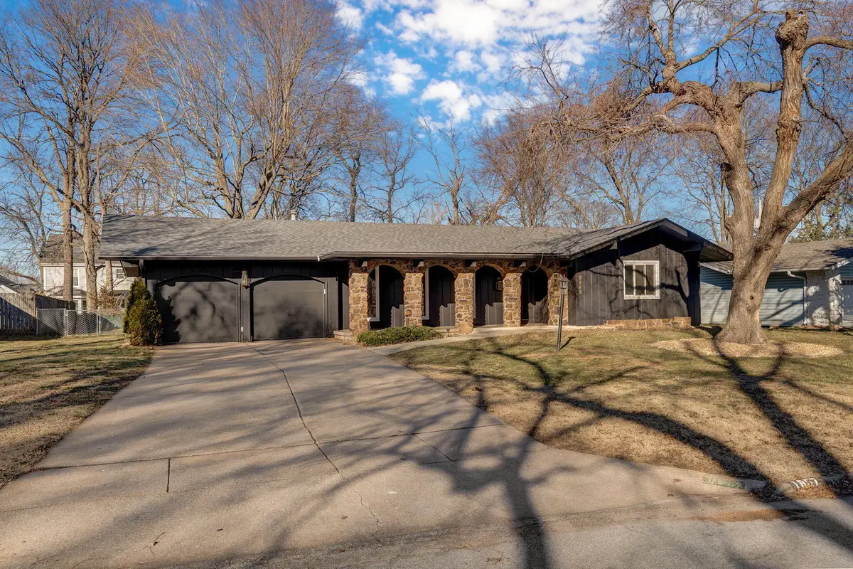 1867 E Swallow Street, Springfield, MO 65804 - Image #1