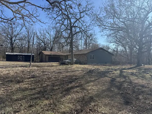 464 County Road 362, Pottersville, MO 65790