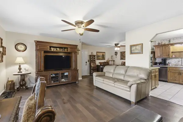 120 Wilshire Drive #14, Hollister, MO 65672