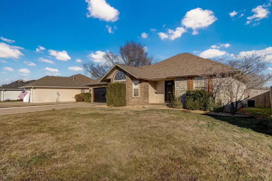 820 S Quade Road, Springfield, MO 65802 - Image #2