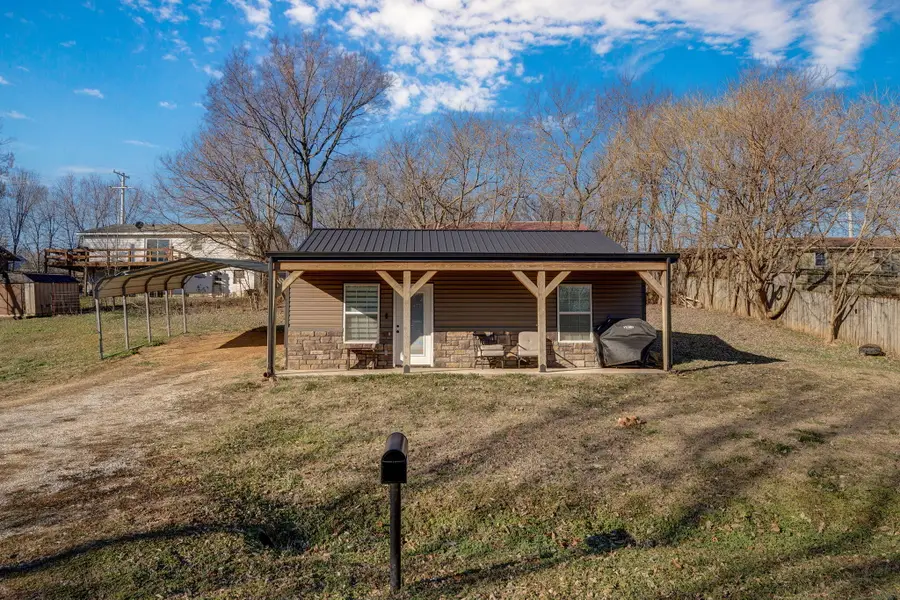 303 S Church Street, Stockton, MO 65785 - Image #2