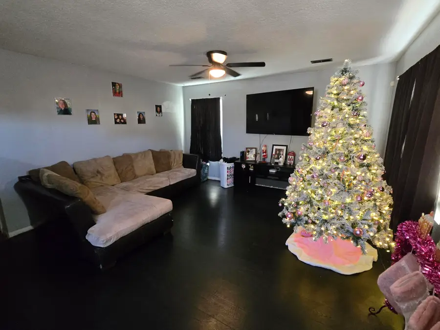 2401 S Wall Avenue, Joplin, MO 64804 - #3