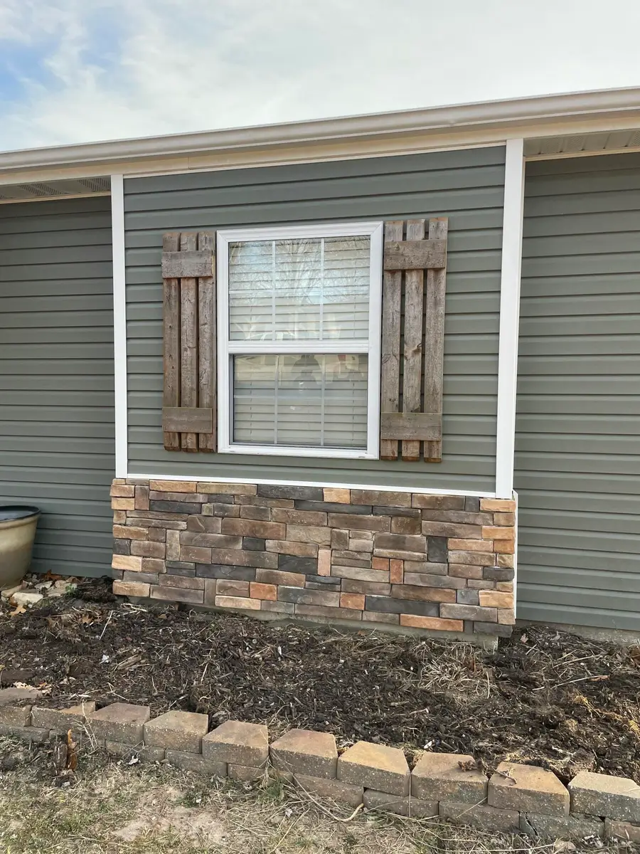 107 Southview Avenue, Ava, MO 65608 - Image #2