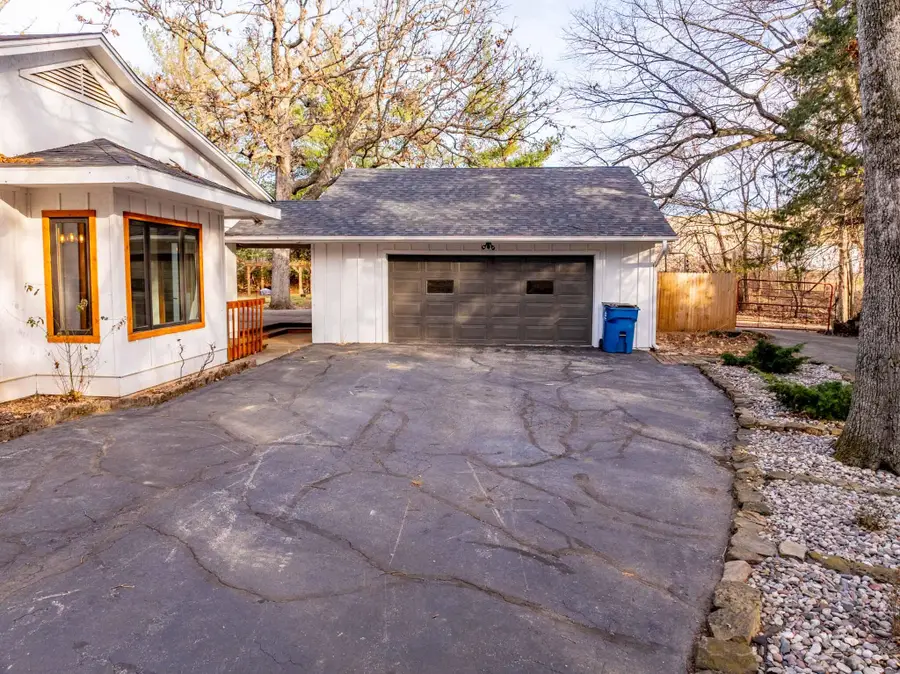 902 Foxwood Drive, Nixa, MO 65714 - Image #3