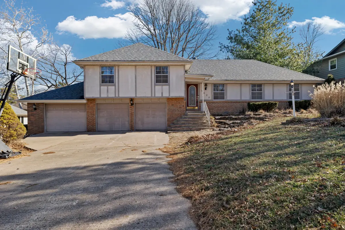 1520 S Devon Road, Springfield, MO 65809 - Image #1