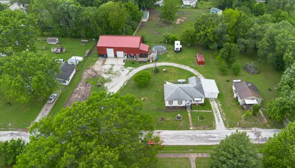 203/205 N Jefferson Street, Humansville, MO 65674