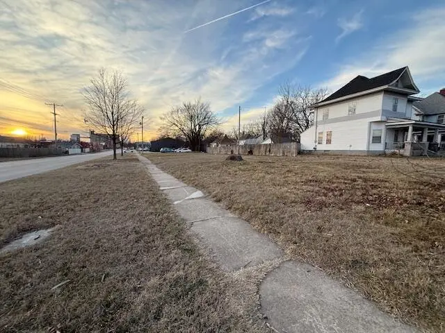 1851 N Main Avenue, Springfield, MO 65803 - Image #2