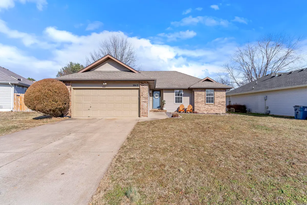 3917 W Kay Pointe Boulevard, Springfield, MO 65802 - Image #1