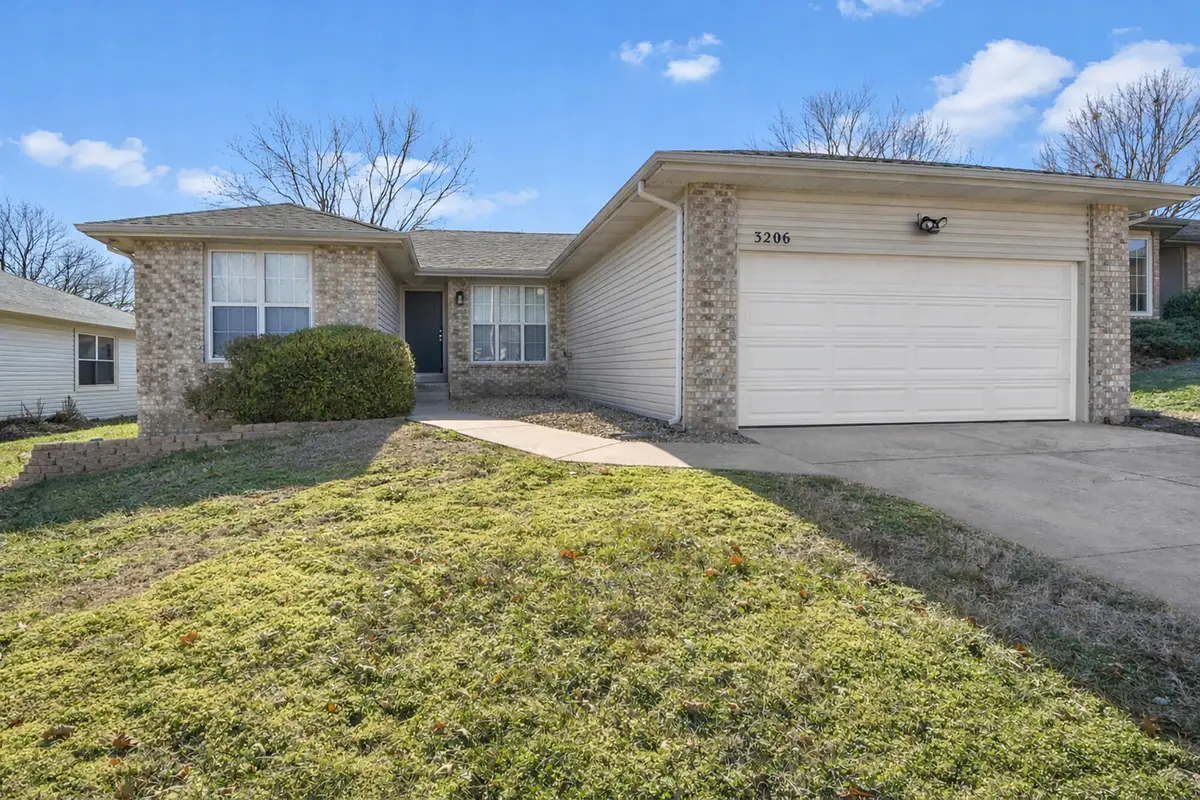 3206 E Lark Street, Springfield, MO 65804 - Image #1