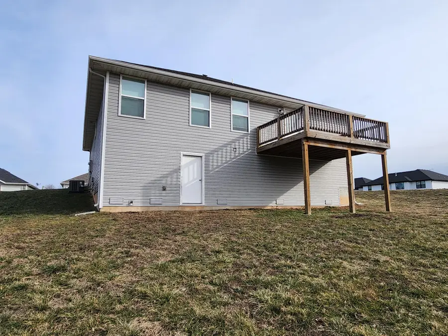 1295 S Whitaker Avenue, Republic, MO 65738 - Image #3