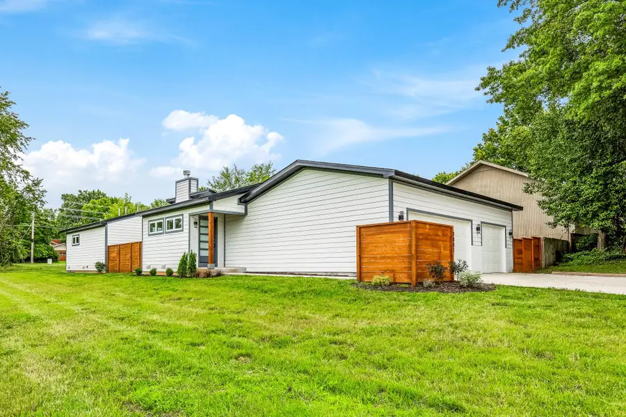 3481 W Moark Street, Springfield, MO 65810 - Image #2