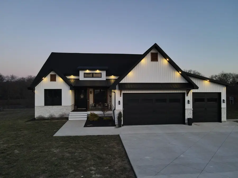 111 N Deercreek Drive, Clinton, MO 64735 - Image #3