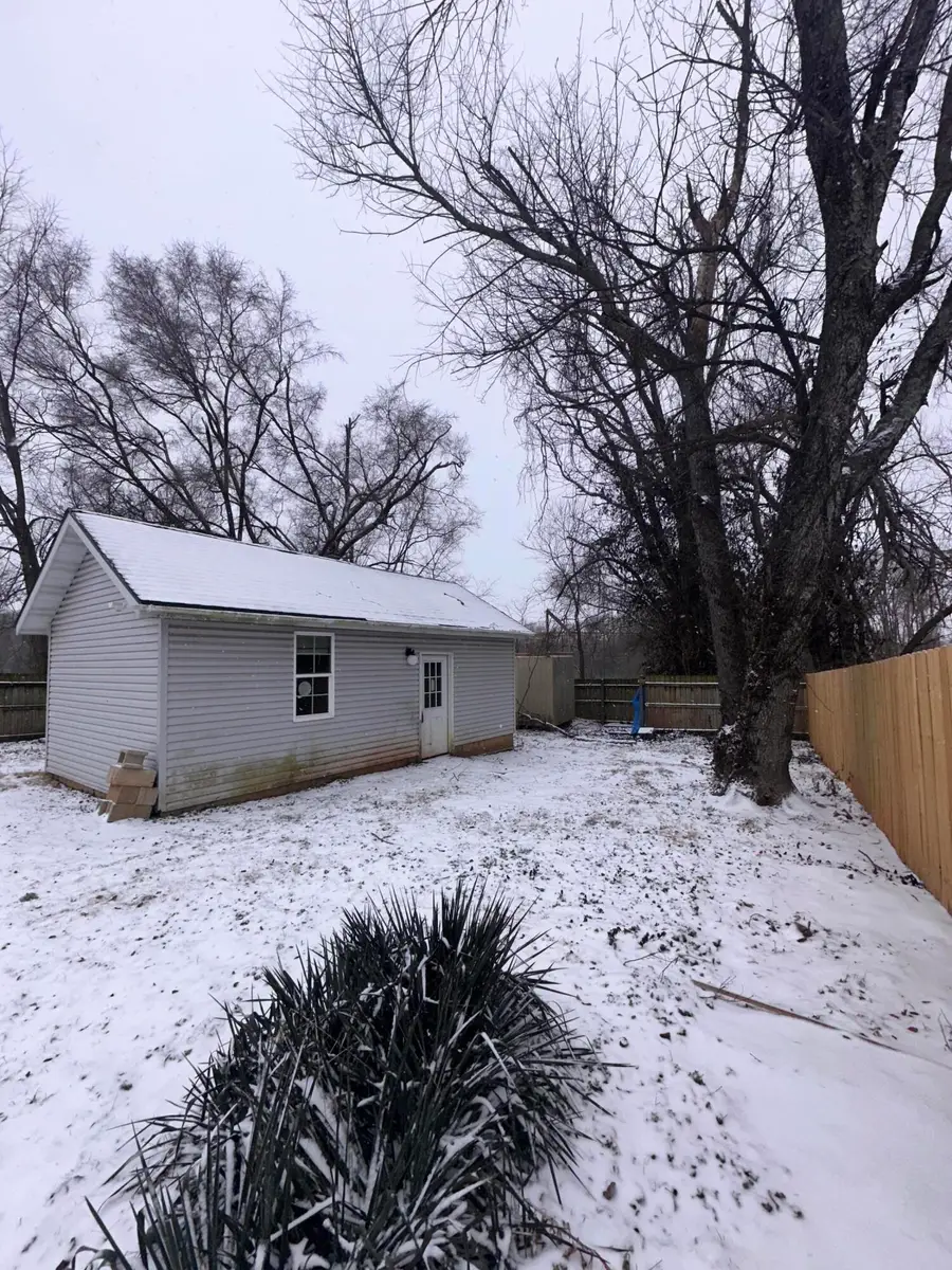 1105 S Overhill Avenue, Springfield, MO 65802 - Image #2