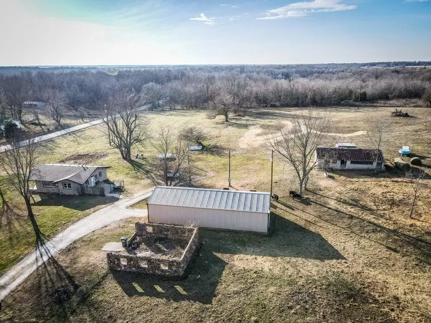 1533 N Farm Rd 89, Springfield, MO 65802 - Image #2