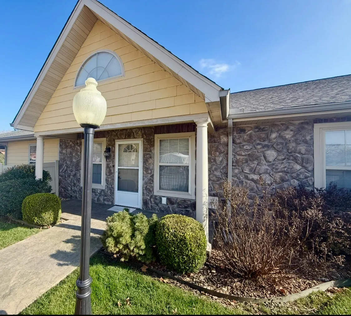 1814 Buena Vista Avenue, Carthage, MO 64836 - Image #1