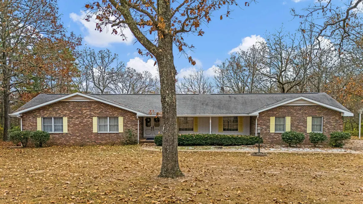 2104 Cambridge Drive, West Plains, MO 65775 - Image #1