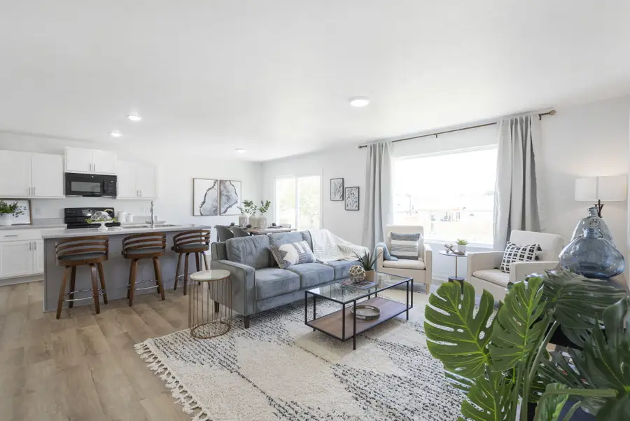 1742 N Boxwood Drive, Brookline, MO 65619 - Image #2