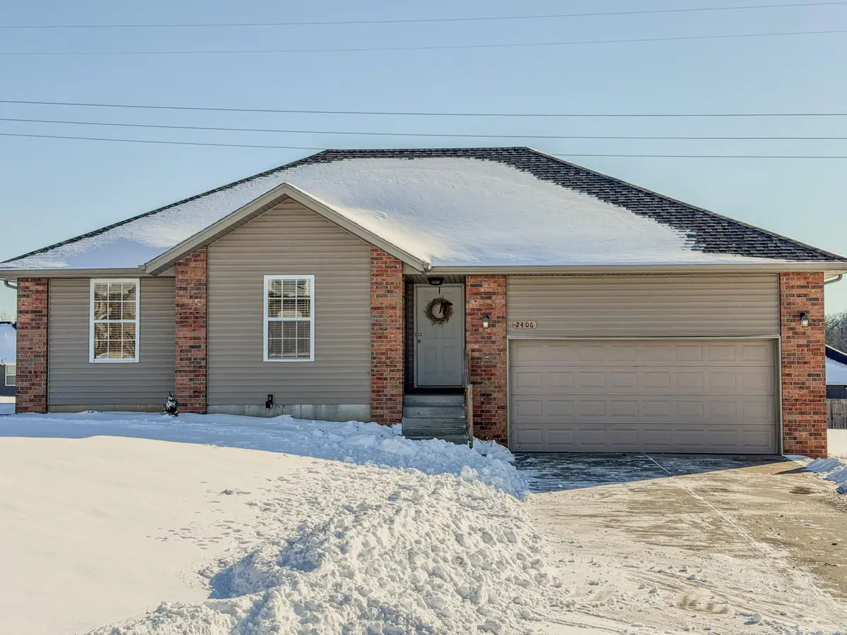 2406 W Spring Water Street, Springfield, MO 65803 - Image #1