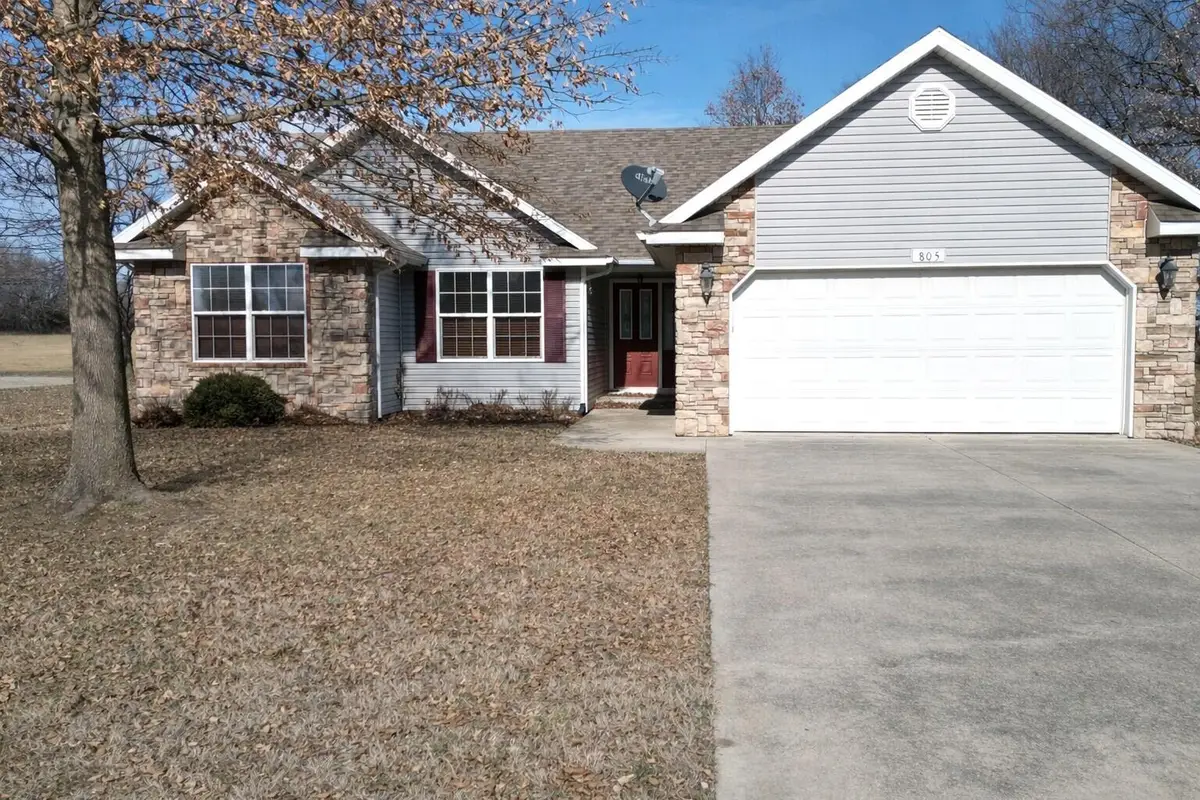 805 E Laird Street, Bolivar, MO 65613 - #1