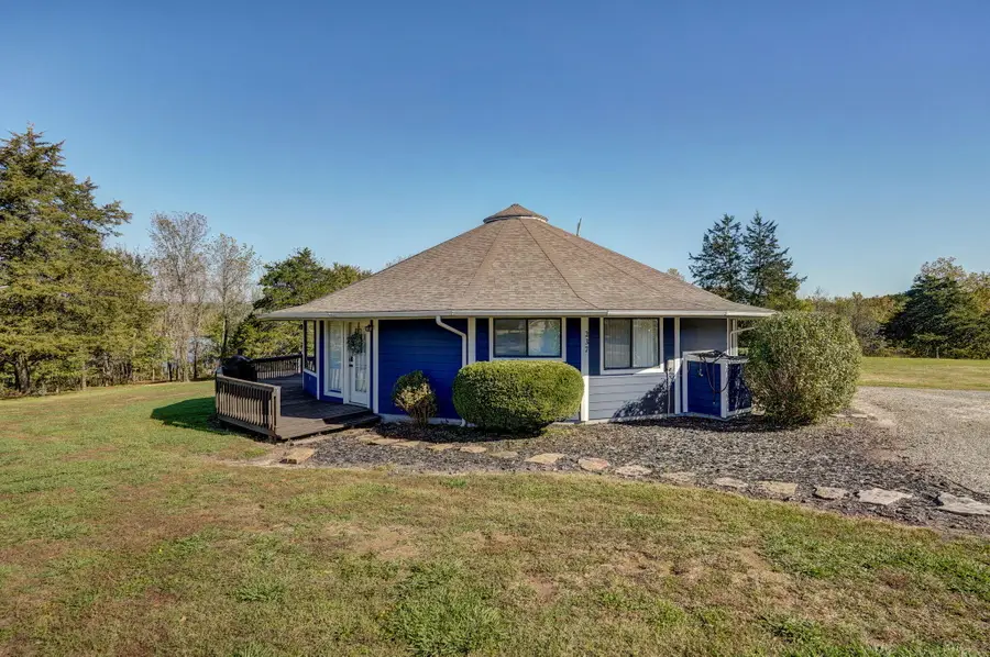 237 Daisy Lane, Lampe, MO 65681 - Image #2