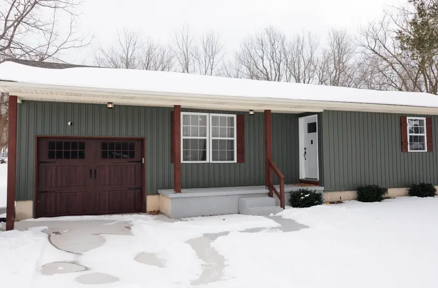 236 N Division St, Seymour, MO 65746 - Image #3