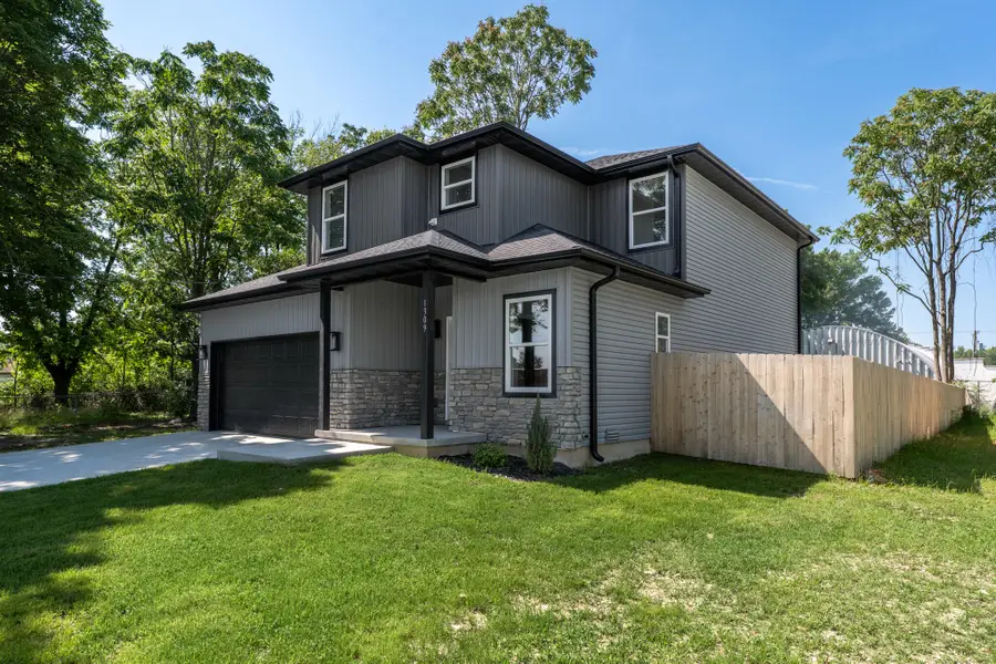1309 E Blaine Street, Springfield, MO 65803 - #3
