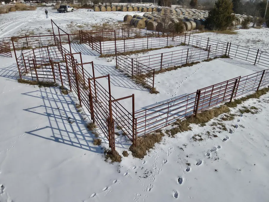 000 32, Bolivar, MO 65613 - #2