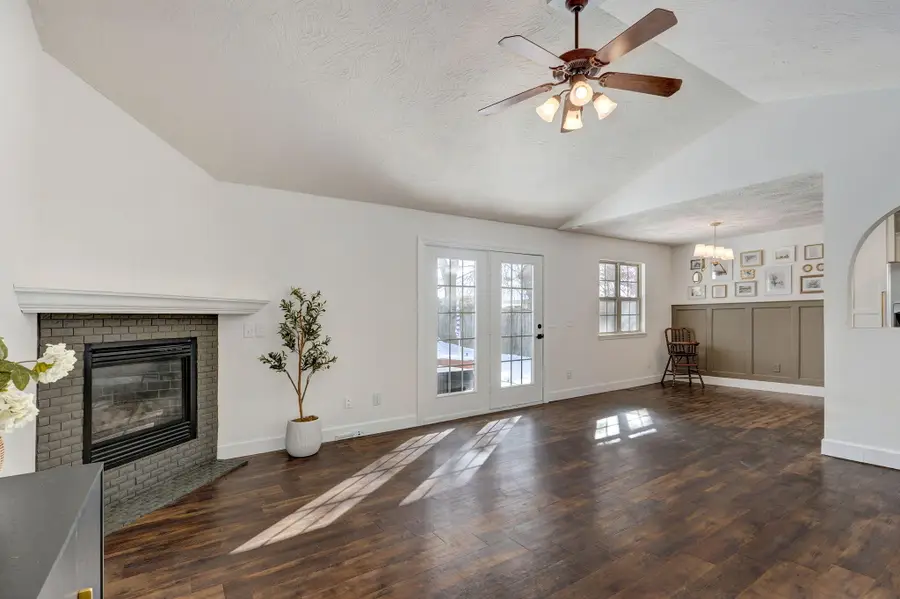 3128 S Overhill Avenue, Springfield, MO 65807 - #3