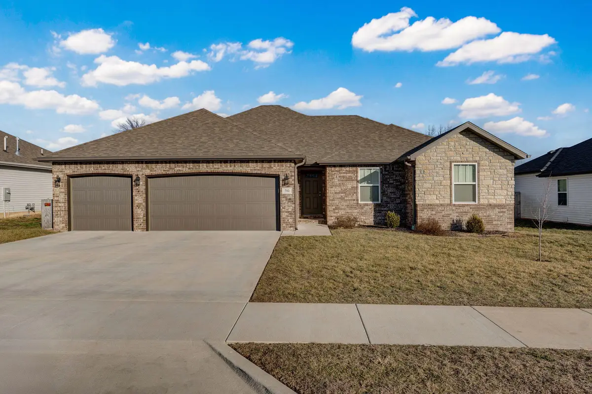 712 N Glenwood Avenue, Republic, MO 65738 - #1