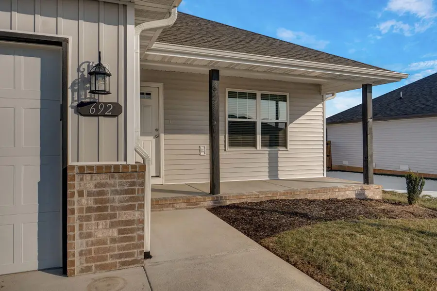 692 N Jozlynn Avenue, Republic, MO 65738 - Image #2