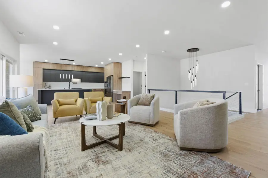 252 S Hickory Hills Boulevard, Springfield, MO 65802 - #3