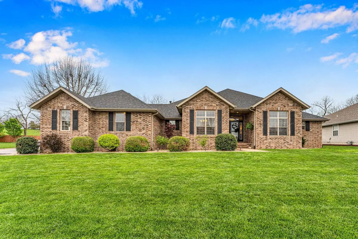 1710 E Barnes Street, Ozark, MO 65721 - #1