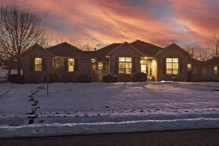 1710 E Barnes Street, Ozark, MO 65721 - #2